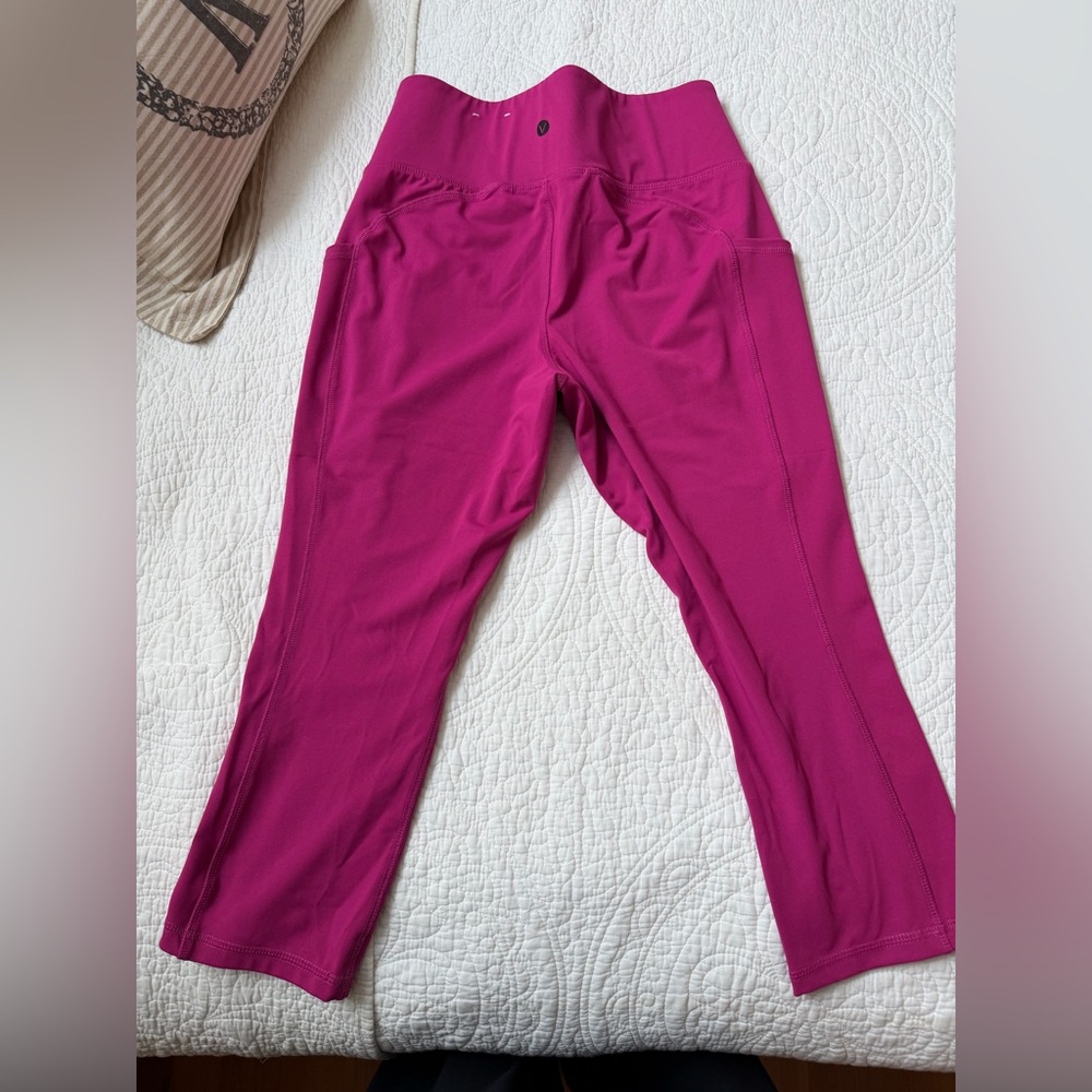 LIVI Lane Bryant wicking capri legging - Picture 2 of 3